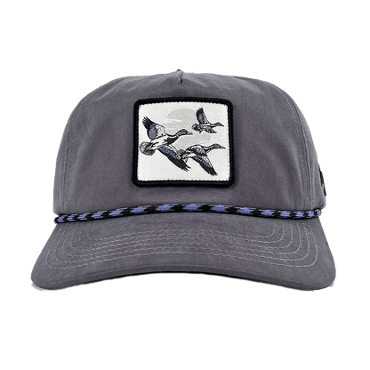 WAGGLE DUCK & COVER ROPE HAT - FRONT VIEW